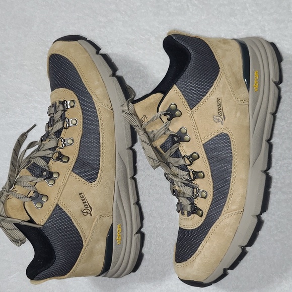 Danner South Rim 600 Hiking Boots Size 9.5 Mens - Picture 2 of 11